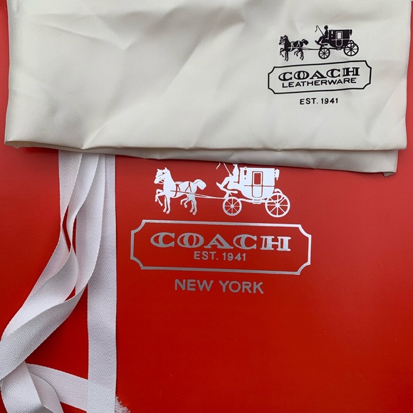 Coach - brand new handbag - Picture 10 of 10